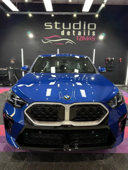 Μπλε BMW στο Studio Details Tzimas — φωτογραφία 2