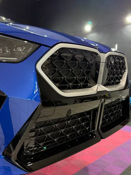 Μπλε BMW στο Studio Details Tzimas — φωτογραφία 6