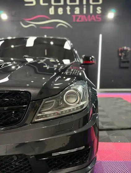 Mercedes στο Studio Details Tzimas — φωτογραφία 4