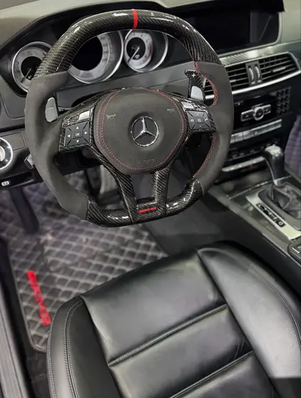 Mercedes στο Studio Details Tzimas — φωτογραφία 7