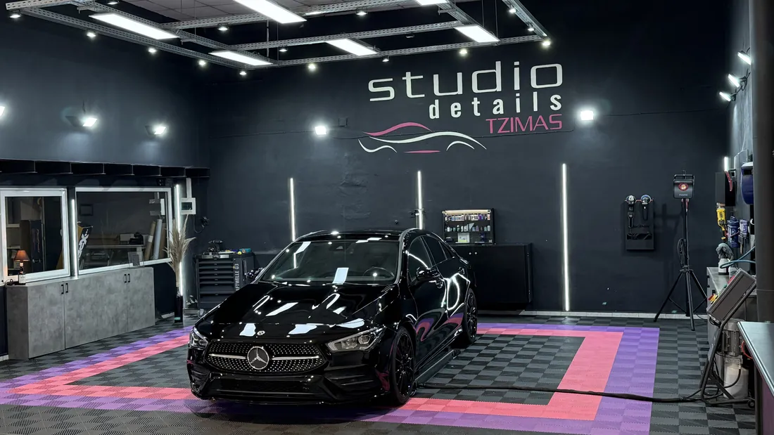Mercedes CLA στην καμπίνα εργασίας του Studio Details Tzimas